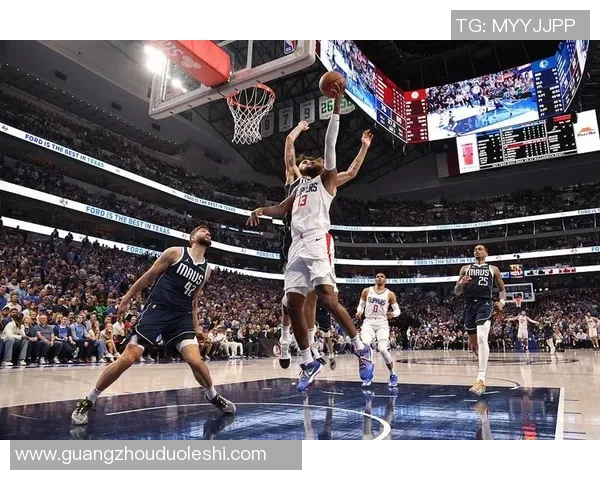 快船与独行侠季后赛对决回顾八月二十日精彩瞬间盘点 快船与独行侠季后赛对决回顾八月二十日精彩瞬间盘点