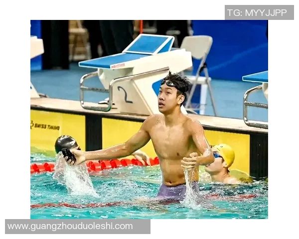 游水深1度丨晚辈放弃汪顺补进400混决赛!张展硕保集体or冲第4金?